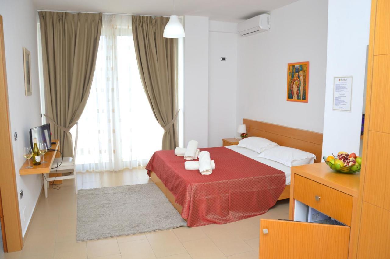 Pastarella Beachfront Resort Orikum Buitenkant foto